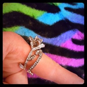 Beautiful flower puzzle ring size 7 and 8